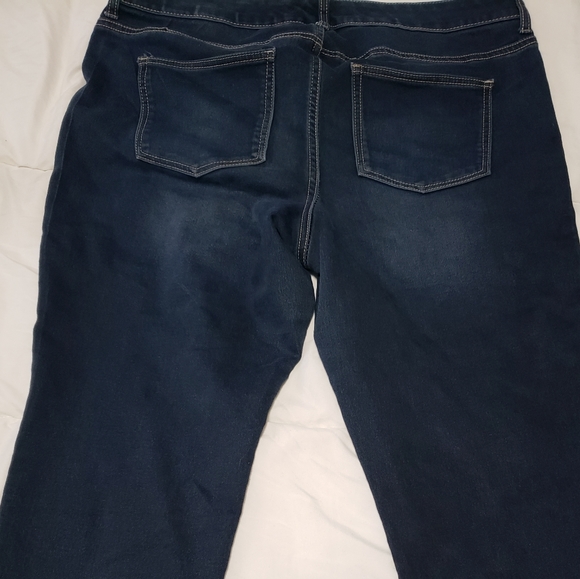 Maurices Jeans Jeggings size 16 petite - Picture 2 of 3